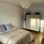 Beautiful Family Apartment - Canal Saint Martin