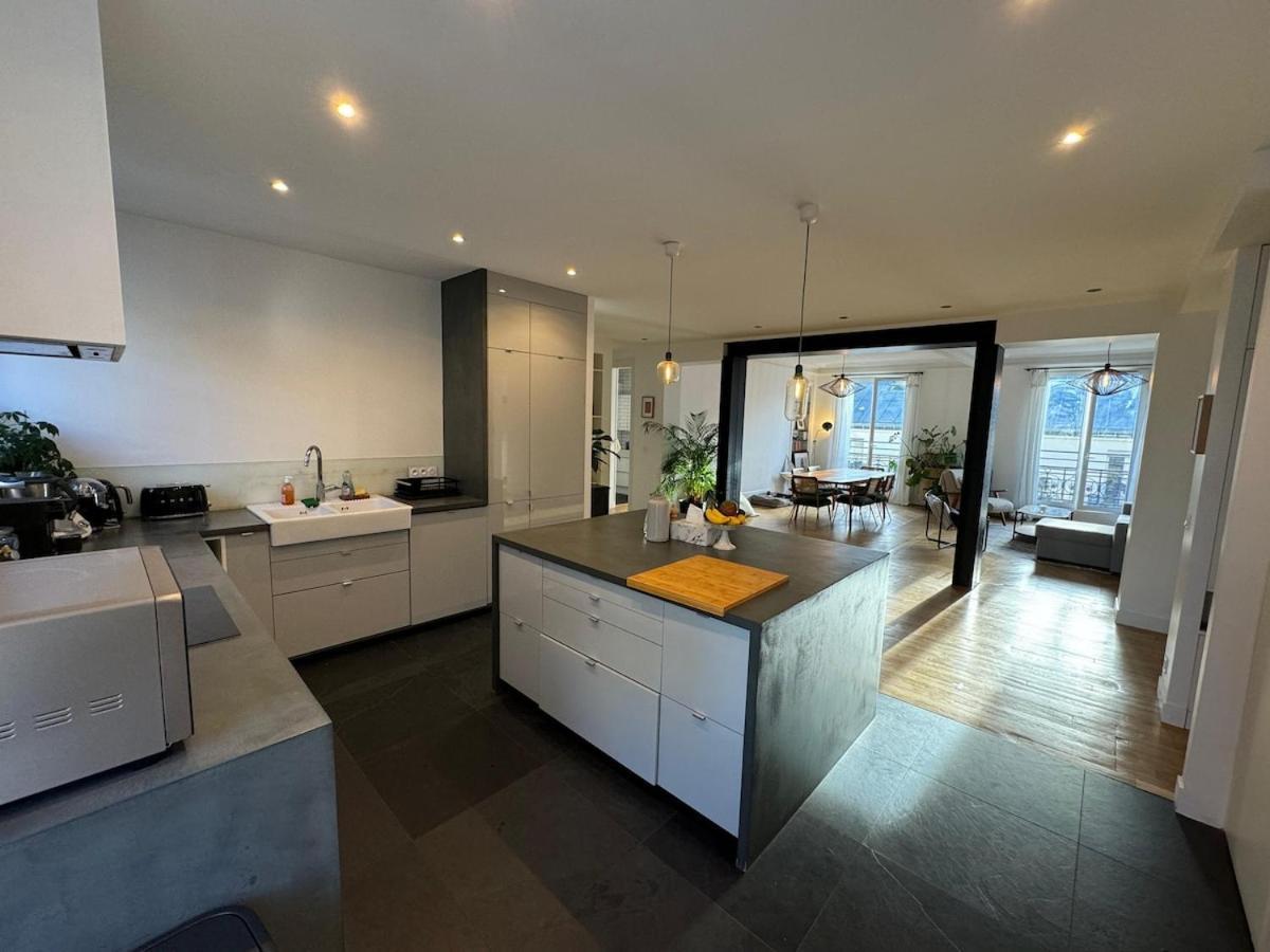 Beautiful Family - Canal Saint Martin Apartment *