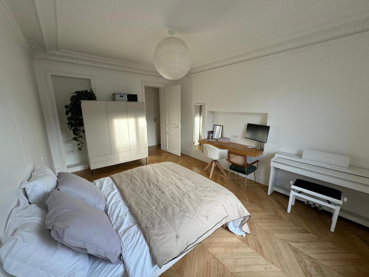 Apartment Beautiful Family - Canal Saint Martin *