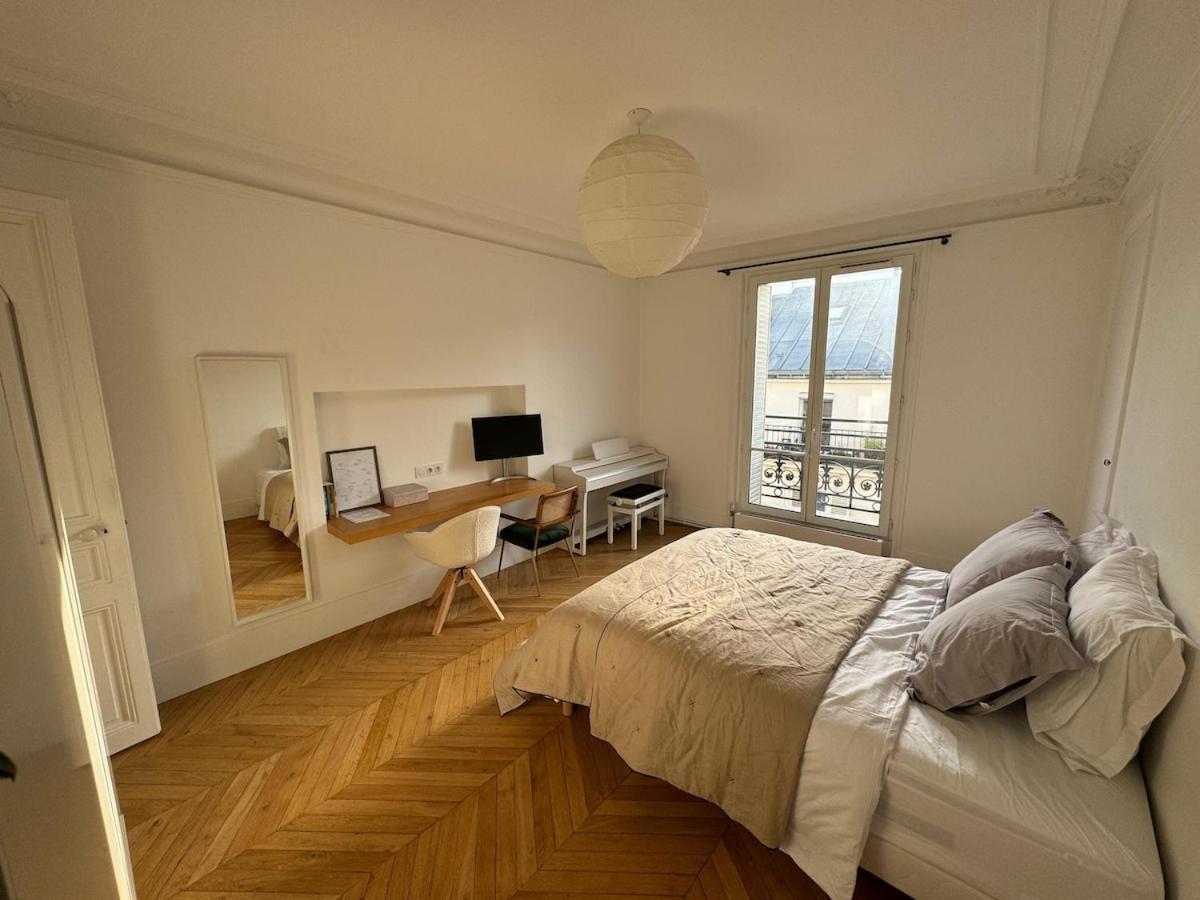 Beautiful Family - Canal Saint Martin Apartment *